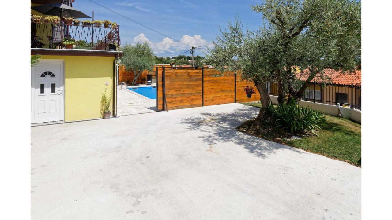 Holiday Home Vlady By Rent Istria 부제 외부 사진